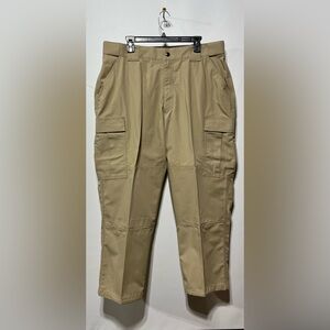 5.11 Tactical Women’s Khaki Cargo Pants‎ Size XL Short Inseam 32” NWOT
